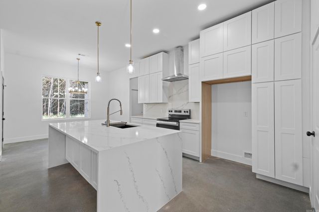 1712 Seattle Slew Street, Searcy, AR 72143