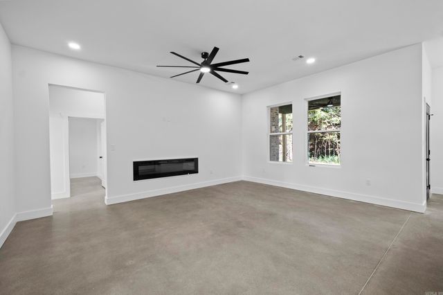 1712 Seattle Slew Street, Searcy, AR 72143