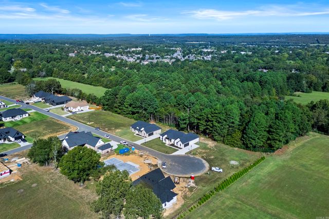 1712 Seattle Slew Street, Searcy, AR 72143