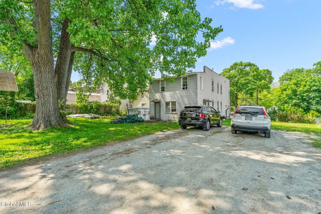 815 Davis Terrace, Schenectady, NY 12303