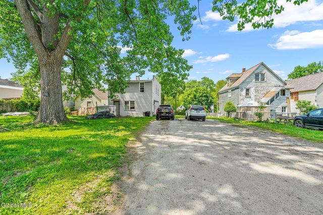 815 Davis Terrace, Schenectady, NY 12303