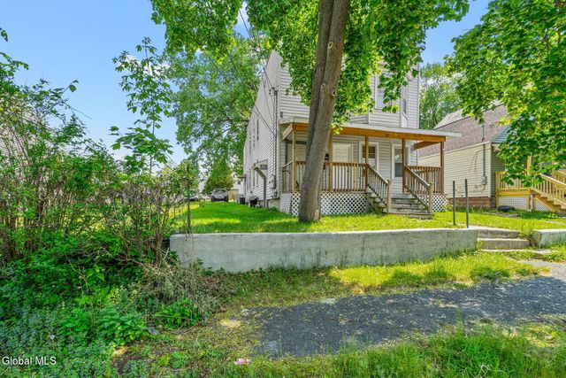 815 Davis Terrace, Schenectady, NY 12303