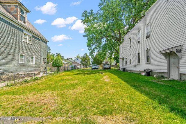 815 Davis Terrace, Schenectady, NY 12303