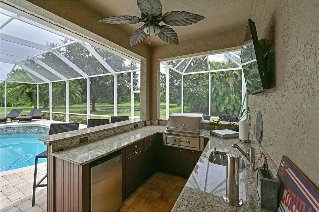 Image 28 of property listing at 15201 21ST AVENUE E, Bradenton, FL 34212