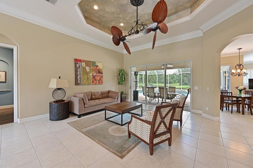 Image 6 of property listing at 15201 21ST AVENUE E, Bradenton, FL 34212