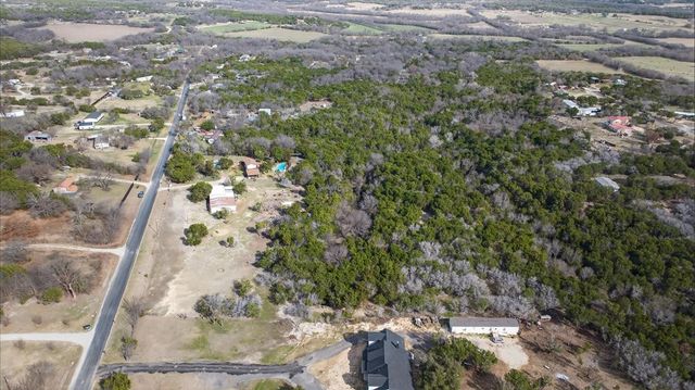 170 Edgehill Drive, Azle, TX 76020