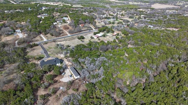 170 Edgehill Drive, Azle, TX 76020