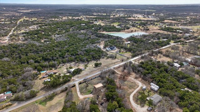 170 Edgehill Drive, Azle, TX 76020