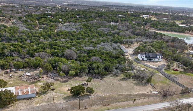170 Edgehill Drive, Azle, TX 76020