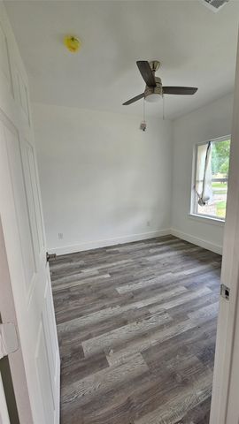 804 S Catherine Street, Terrell, TX 75160