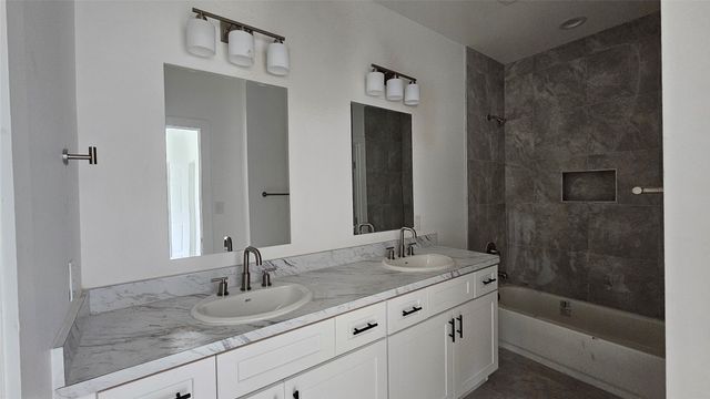 804 S Catherine Street, Terrell, TX 75160