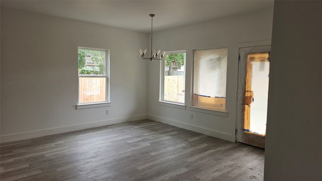 804 S Catherine Street, Terrell, TX 75160