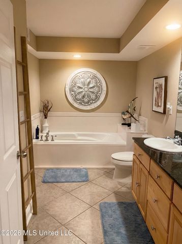 2046 Beach Boulevard, 105, Biloxi, MS 39531