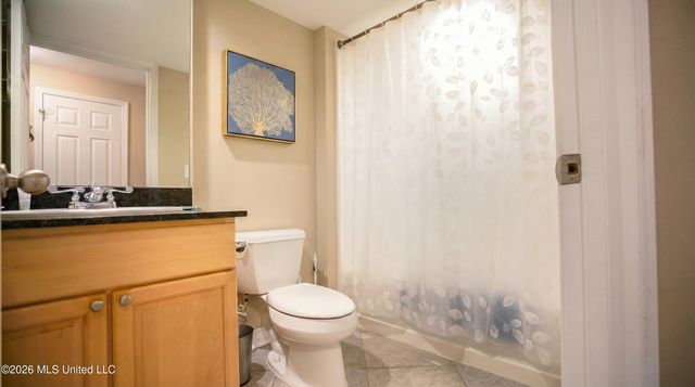 2046 Beach Boulevard, 105, Biloxi, MS 39531