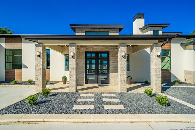 270 Lehmann, Kerrville, TX 78028
