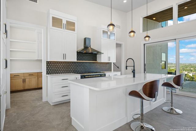270 Lehmann, Kerrville, TX 78028