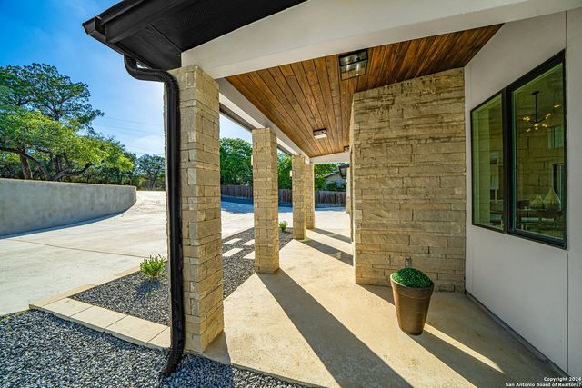 270 Lehmann, Kerrville, TX 78028