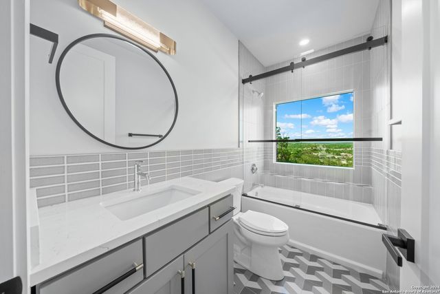 270 Lehmann, Kerrville, TX 78028