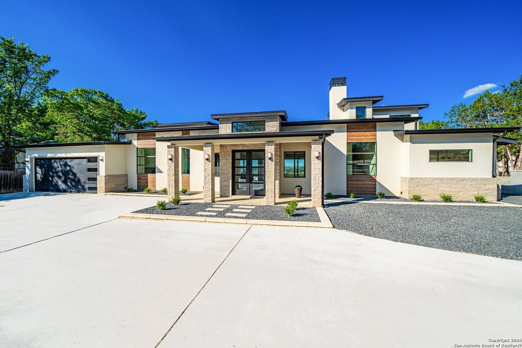 270 Lehmann, Kerrville, TX 78028