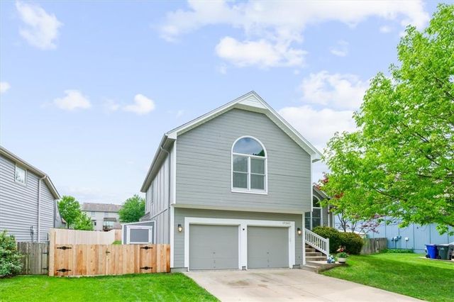 17287 W 157th Street, Olathe, KS 66062