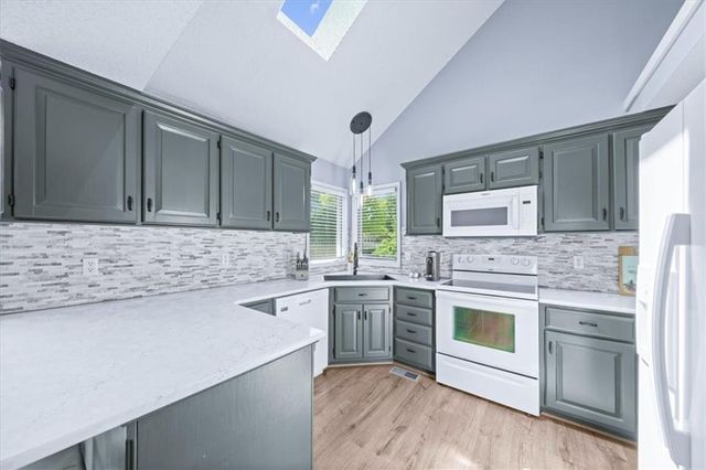 17287 W 157th Street, Olathe, KS 66062