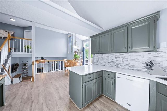 17287 W 157th Street, Olathe, KS 66062