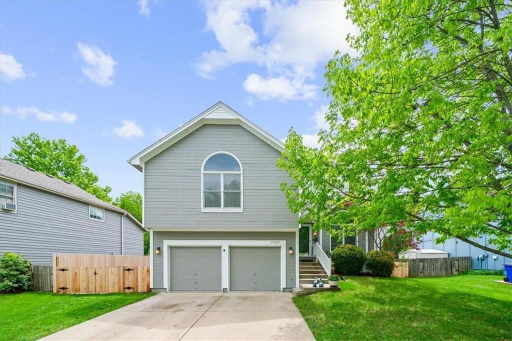 17287 W 157th Street, Olathe, KS 66062