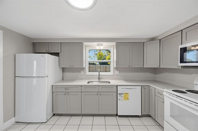 7330 RHINEBECK DRIVE, Port Richey, FL 34668