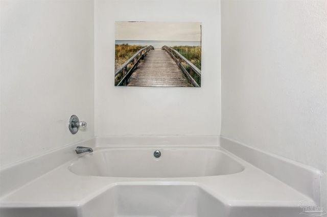 4798 Jaimee Leigh Dr, Milton, FL 32570