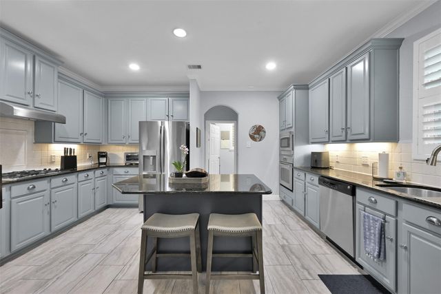 2508 Belton Shores Drive, Conroe, TX 77304