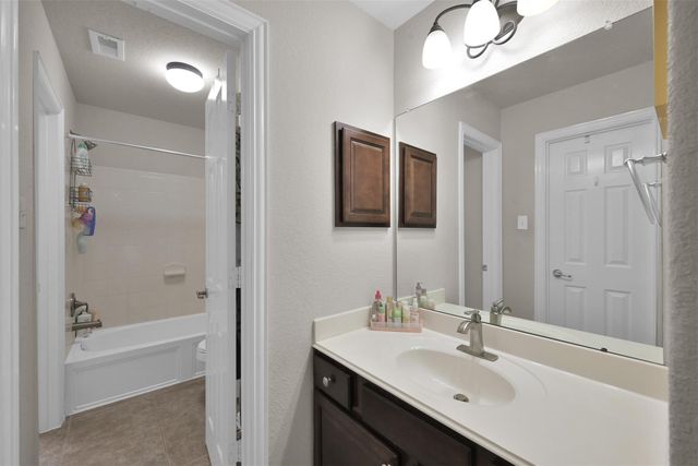 2508 Belton Shores Drive, Conroe, TX 77304