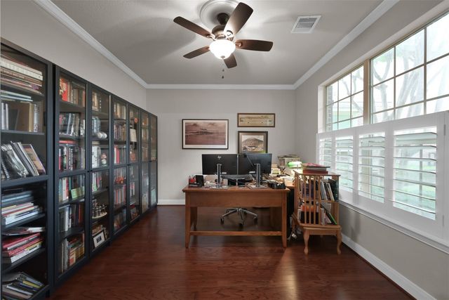 2508 Belton Shores Drive, Conroe, TX 77304