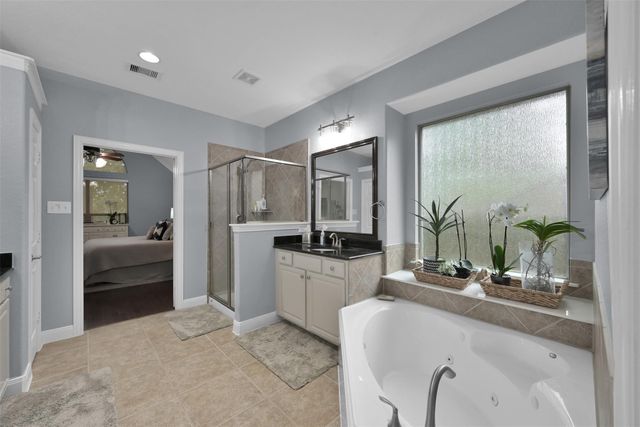 2508 Belton Shores Drive, Conroe, TX 77304