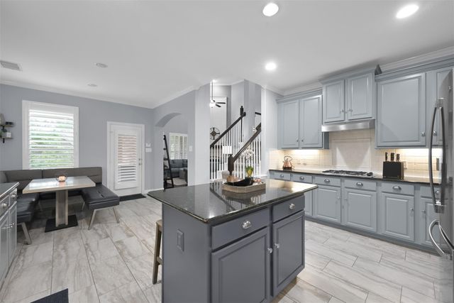 2508 Belton Shores Drive, Conroe, TX 77304