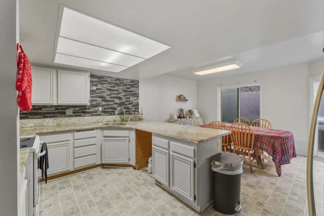 320 Rolling Hills Lane, San Marcos, CA 92069