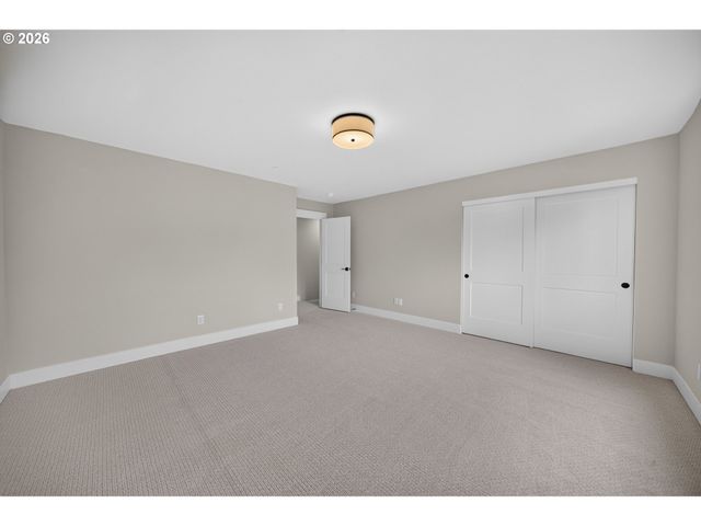 10965 Ne Wygant St, Portland, OR 97220