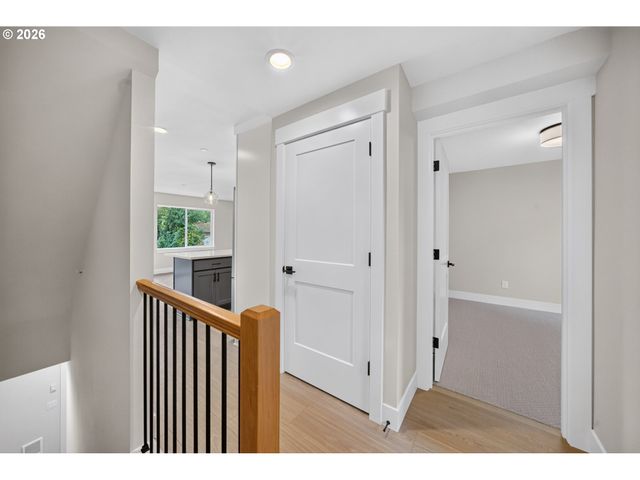 10965 Ne Wygant St, Portland, OR 97220