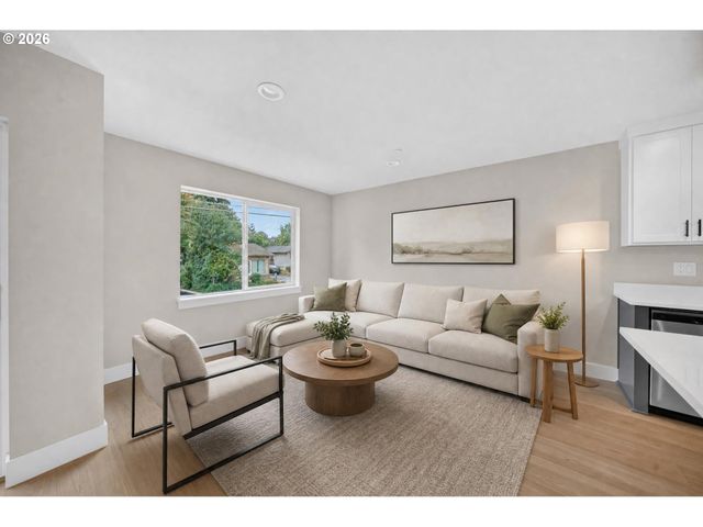 10965 Ne Wygant St, Portland, OR 97220