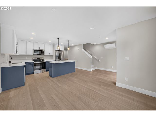 10965 Ne Wygant St, Portland, OR 97220