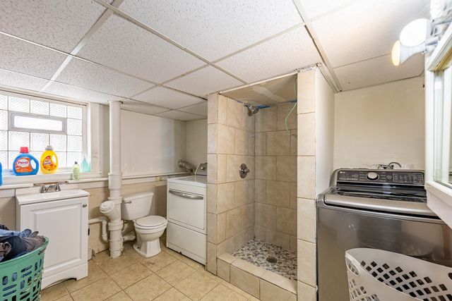 6733 S Campbell Avenue, Chicago, IL 60629