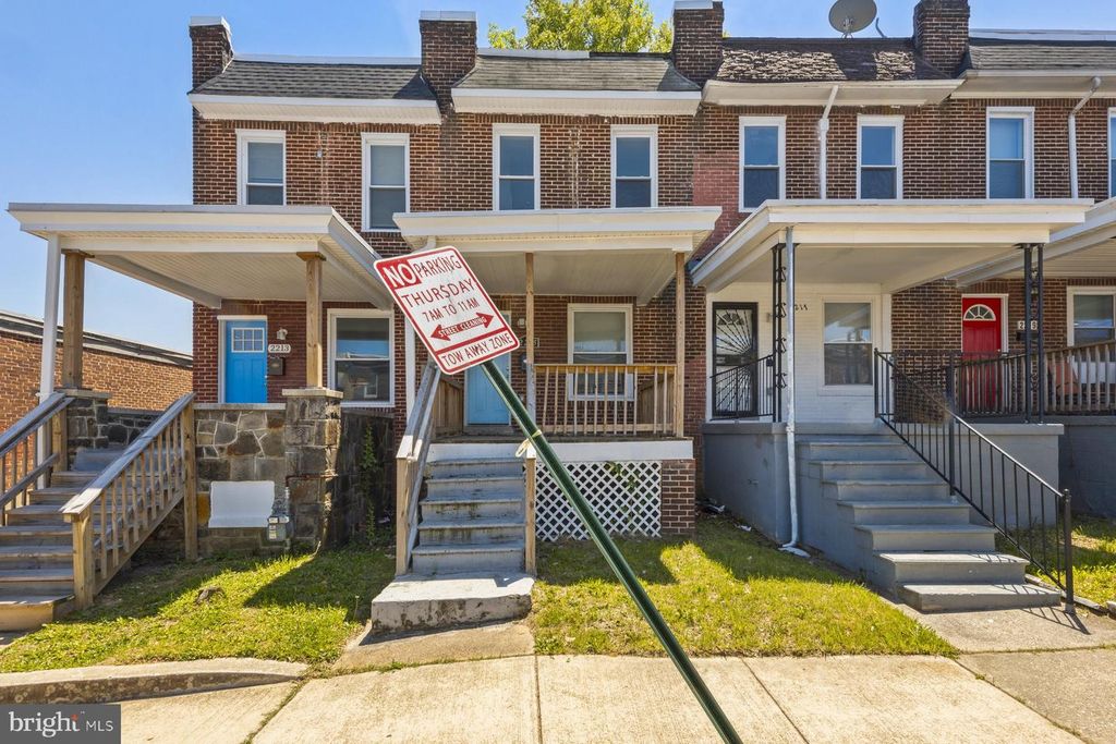 2215 RIGGS AVE, Baltimore, MD 21216