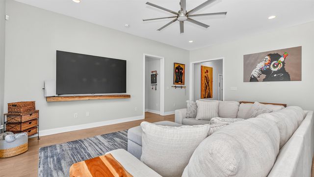 8092 Brogdon Dr, Myrtle Beach, SC 29579