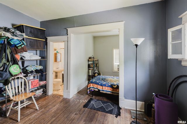 209 N SPRINGER Street, Carbondale, IL 62901