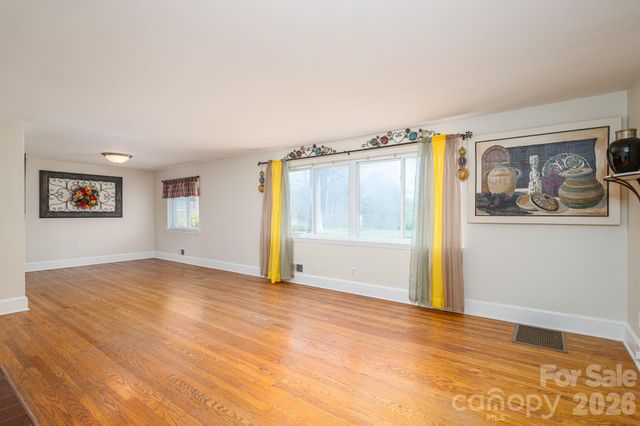 1606 Davis Park Road, Gastonia, NC 28052