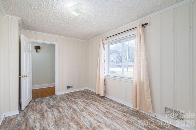 1606 Davis Park Road, Gastonia, NC 28052