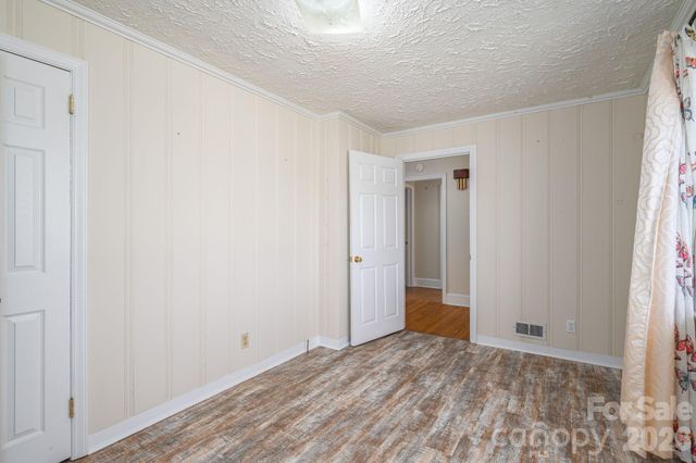 1606 Davis Park Road, Gastonia, NC 28052