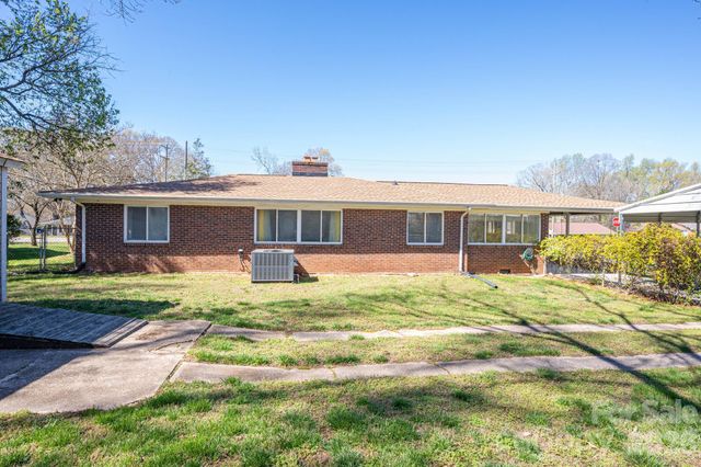 1606 Davis Park Road, Gastonia, NC 28052