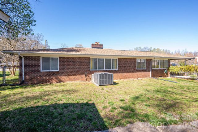 1606 Davis Park Road, Gastonia, NC 28052