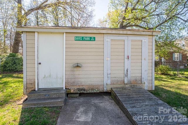 1606 Davis Park Road, Gastonia, NC 28052