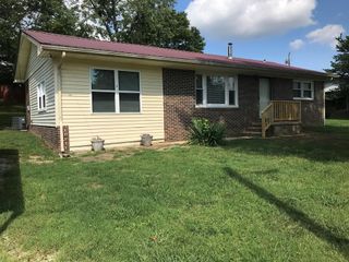 140 Camp Dr, Sparta, TN 38583